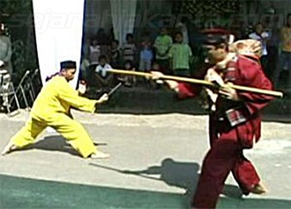 Ada Palang Pintu, Ada Berebut Dandang