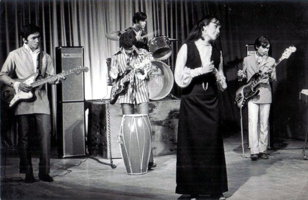 Menyaksikan Acara Televisi 1970-an
