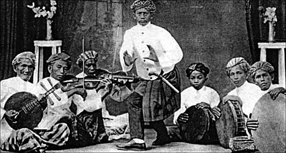 Tari Silat Betawi Namanya Blenggo