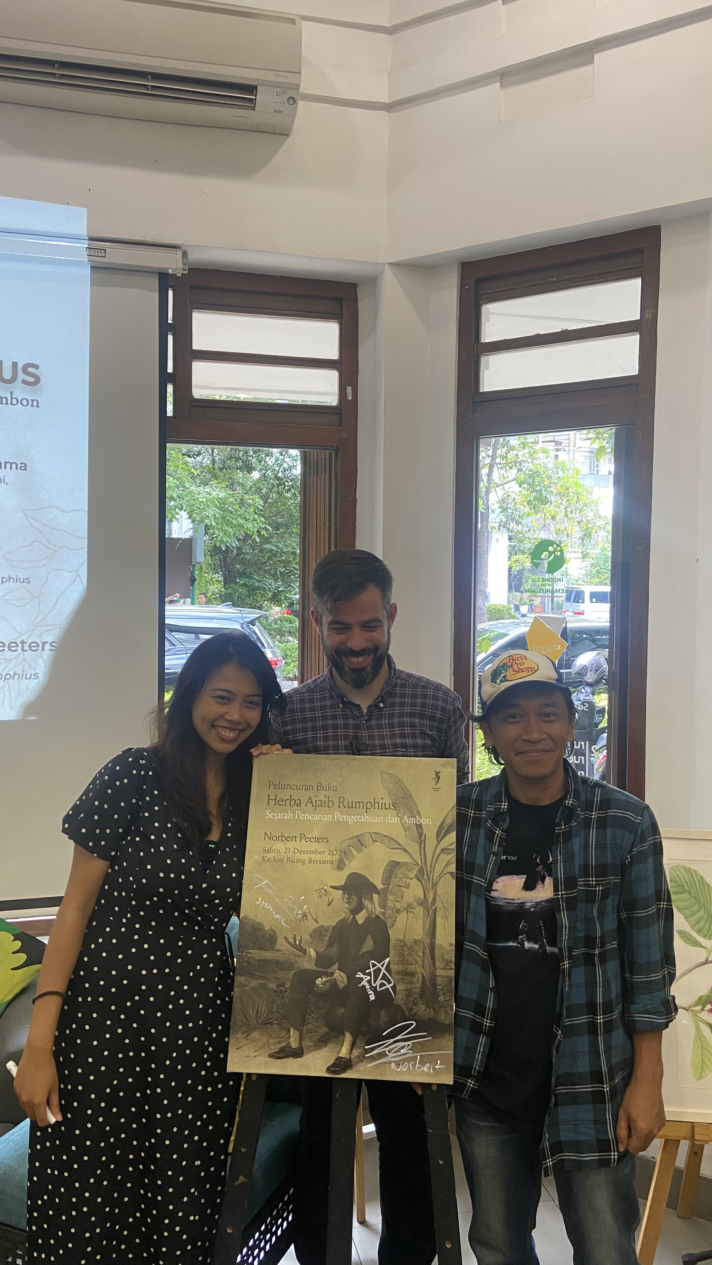 Peluncuran Buku Herba Ajaib Rumphius